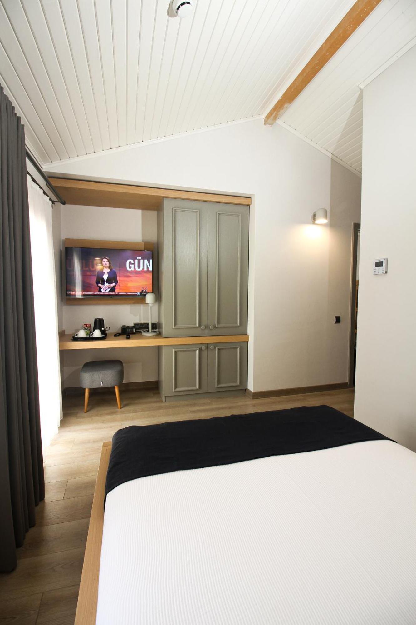Mellow Blue Hotel Smirne Esterno foto